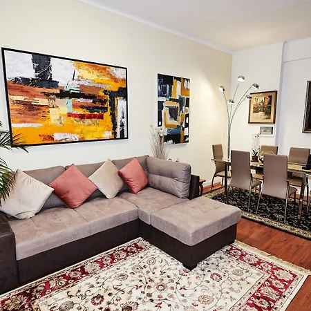 Vatican Luxury - Parking In Private Garage - Meospiti Luxury Apartment
